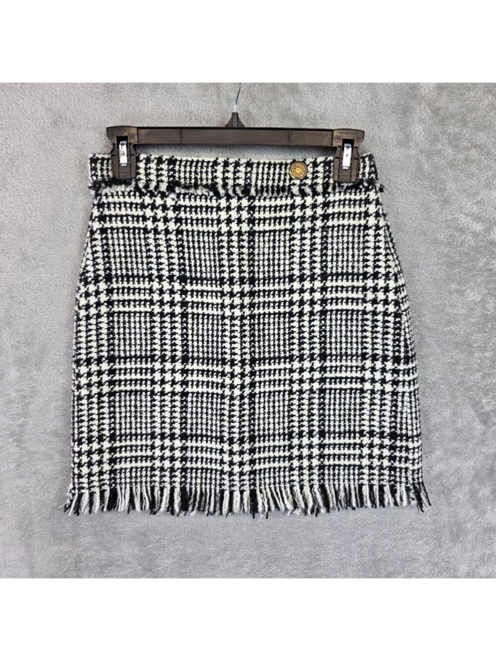 Zara Skirt Womens XS Black Cream Check Tweed Mini Fringe Hem Crest Button